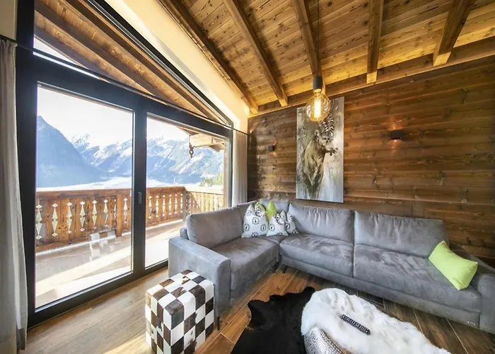 Near Anfaengerpiste Ski-lift Neukirchen am Großvenediger